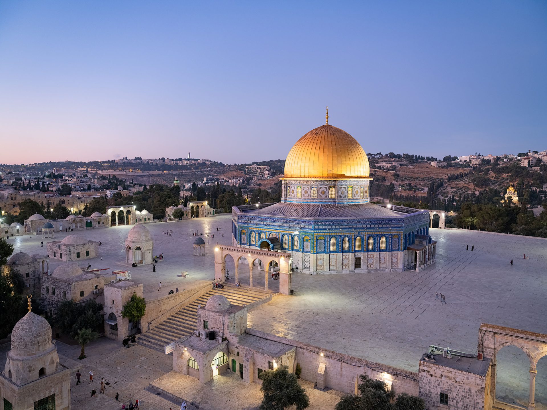 The rock under the dome is also known as the Foundation Stone in both Islam and Judaism. It’s believed by some to be where the Ark of the Covenant was placed in Solomon’s Temple. Jerusalem, 2022. © Ziyah Gafić / VII.