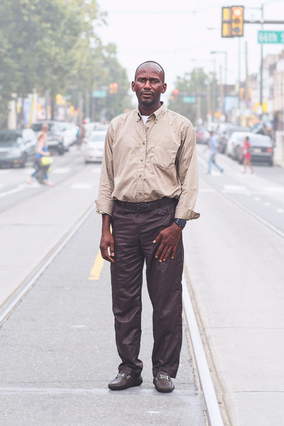 Photo by Ed Kashi / VII. Abu Bakar, originally from Sierra Leone, in Philadelphia, Pennsylvania on August 12, 2017. Abu was a former detainee at Elizabeth Detention Center, Bucks County Prison, Allentown Prison for 3 years and was part of a lawsuit against the Esmor Corporation, a private company that ran the immigrant detention facility at the time he was detained.